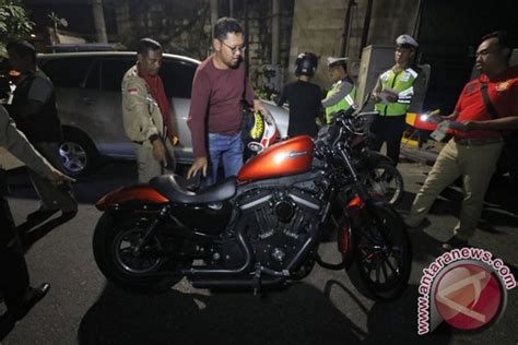 Polisi Tangkap Pelaku Penipuan Sepeda Motor Antara News