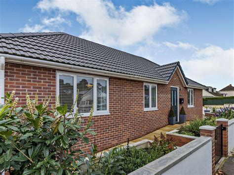 3 Bed Detached Bungalow For Sale In Applegarth Avenue Newton Abbot