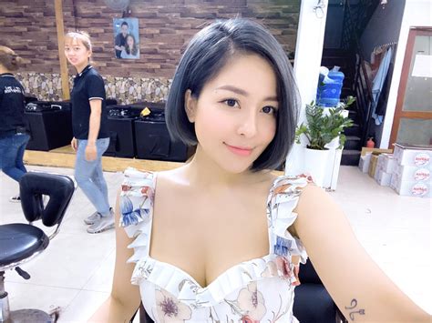 Hot girl Trâm Anh đăng status chia sẻ bị bạn cũ hãm hại hạ bệ để thỏa mãn thú tính trong lòng