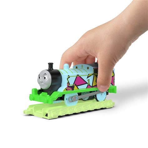 Thomas Friends Hyper Glow Thomas FVJ73 Thomas The Tank Engine