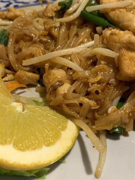 Bahn Thai Rama Restaurant 338 Old Steese Hwy In Fairbanks Restaurant