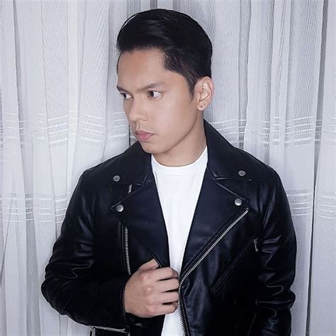 Major Throwback Then And Now Photos Of Carlo Aquino That Show Age Is