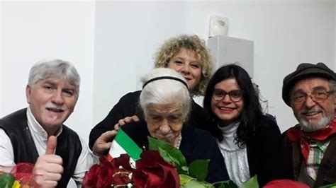 Nonna Peppa ha compiuto 116 anni è la più anziana dItalia e dEuropa