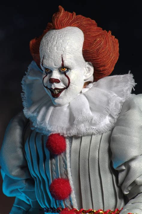 Toy Fair 2019 Neca It 2017 Pennywise 8 Inch Clothed Figure The