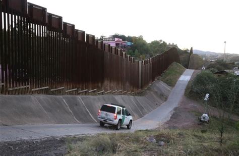 Emisoras Unidas El Muro Trump Es Necesario Habla La Patrulla Fronteriza