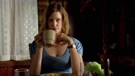 Best Supporting Cleavage In A Drama Anna Gunn As Skyler White In