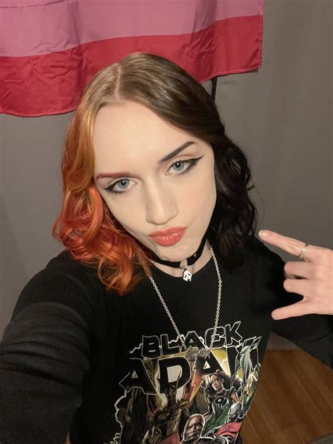 Lil On Twitter First Selfies Of The Year Woooo Ignore The Blonde Roots