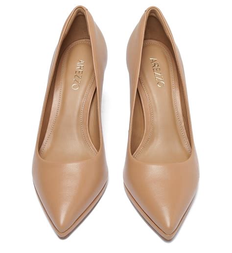 Scarpin Bico Fino Nude Couro Arezzo