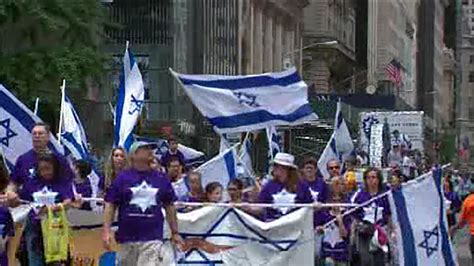 Celebrate Israel Parade Marches Up 5th Avenue In Manhattan Abc7 New York