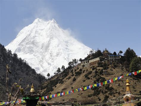 Manaslu Circuit Trek 20 Days Kailash Himalaya Trek