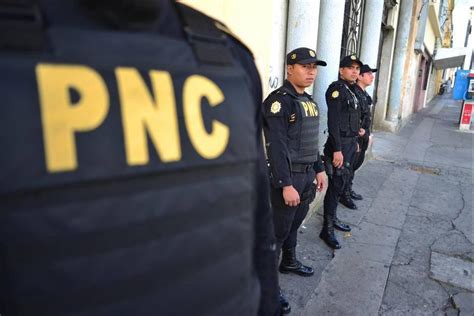 Capturan a agentes de la PNC sindicados de conspiración y robo