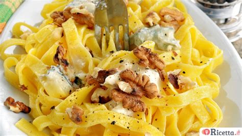 Ricetta Pasta Gorgonzola Speck E Curry Consigli E Ingredienti