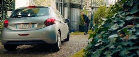 IMCDb org 2019 Peugeot 208 1 5 BlueHDi Série 1 in 30 jours max 2020