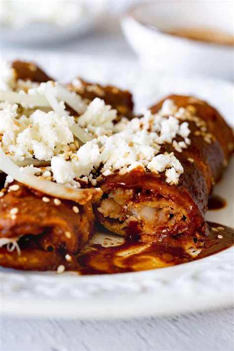 Enmoladas Easy Chicken Mole Enchiladas