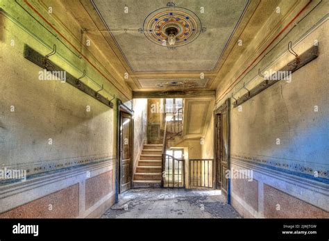 Italy September 2022 Urbex Corridor Of An Abandoned House Hdr Stock