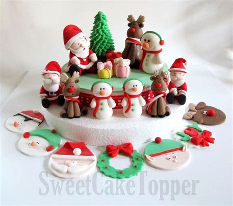 25 Beautiful Christmas Cake Decoration Ideas And Design Examples Christmas Cake Decorations