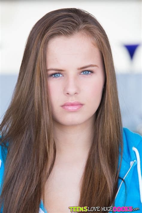 Sassy Lovely With Shaved Cunt And Ample Ass Undressing And Spreading Her Legs Porn Pictures Xxx