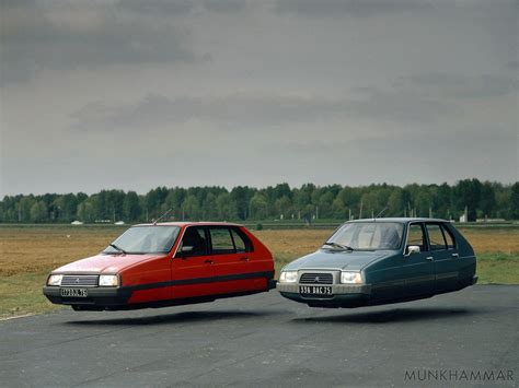 Los Coches Del Futuro Que Vienen Del Pasado Graficatessen