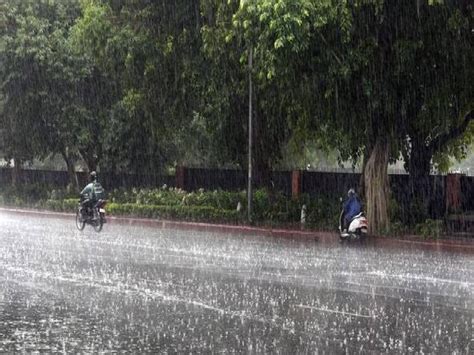 Delhi Weather Update अब दिल्ली में झमाझम बरसेंगे बदरा