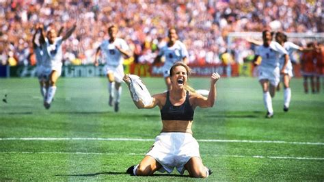 1999 Women's World Cup: Brandi Chastain kicks game-winning goal - Sports Illustrated