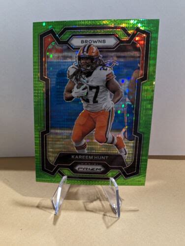 Kareem Hunt Panini Prizm Football Neon Green Pulsar Cleveland