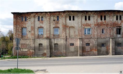 Budynek nr 4 4d ul Fabryczna Pietrzykowice zdjęcia