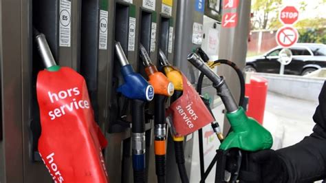 P Nurie De Carburants Au Moins De Stations Touch Es En France