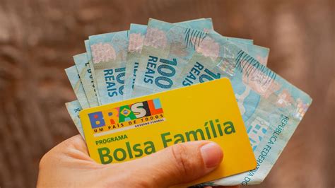 Benefici Rios Do Aux Lio Brasil Receber O O Bolsa Fam Lia De Forma