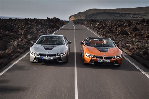 The First-Ever 2019 BMW i8 Roadster and new 2019 BMW i8 Coupe | Marlow ...