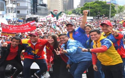 Nv J Venes Del Psuv Marcharon En Conmemoraci N Al D A De La Juventud