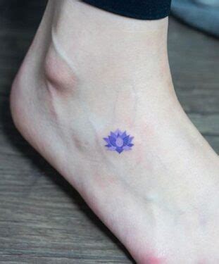 Tatouage Fleur De Lotus Minimaliste Photos Et Inspirations