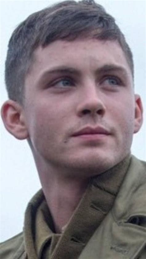 Logan Lerman in Fury - Picture 5 of 30 | Logan lerman, Fury, Logan