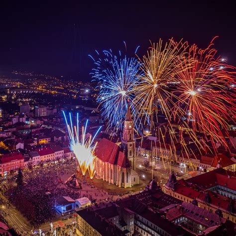 Artificii superbe la Cluj de Mica Unire Imagini surprinse din dronă