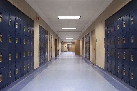 Hallway Lockers Pictures Stock Photos Pictures And Royalty Free Images
