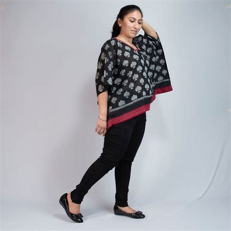 Taash Ace Of Spades Poncho Top Neeli Titlee