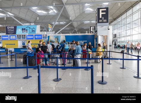 London August 7 2019 Crowd Of People At Busy Airport Terminal At