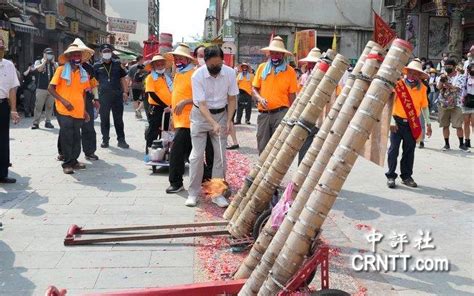 大溪庆关圣帝君诞辰！张善政点竹筒炮好采头