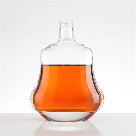 High End Unique Shaped Clear 500ml 700ml 750ml Whisky Glass Bottle With