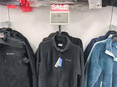 Kohls Defies Retail Apocalypse With Amazon Deals Photos Details