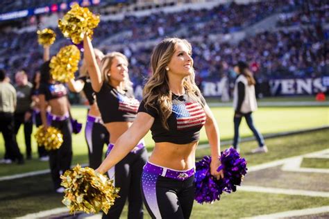 Ravens Cheerleaders Ravens Cheerleaders Nfl Cheerleaders Hot Cheerleaders