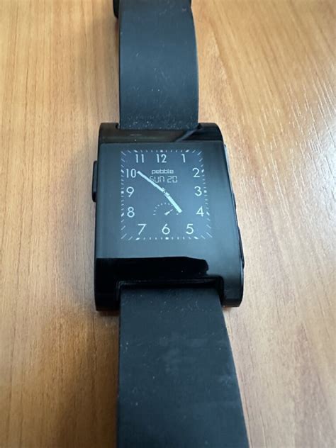 La R Volution De La Pebble Watch La Premi Re Montre Connect E The