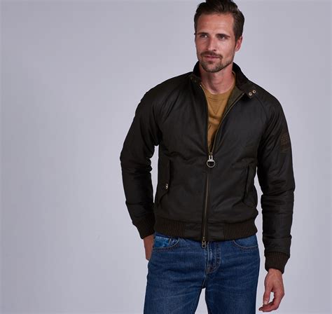 영국모두포함가마지막 수량 Barbour International Merchant Wax Jacket MWX0465