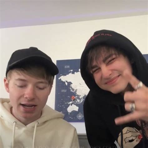 Sam And Colby Fanfiction Glee Videos Ayyy Lmao Black Hair Roblox