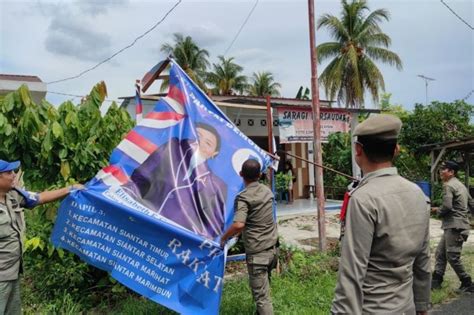 Bawaslu Dan Satpol Pp Pematang Siantar Tertibkan Atribut Peserta Pemilu