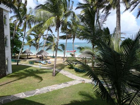 Blick In Den Garten Sarova Whitesands Beach Resort Spa Bamburi