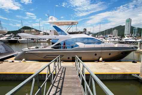 Conheça o iate de luxo de 17 metros da Azimut Yachts Auto Destaque