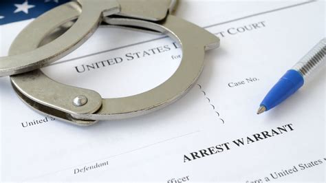 Whats The Difference Between A Bench Warrant And An Arrest Warrant Aydelotte And Scardella Law