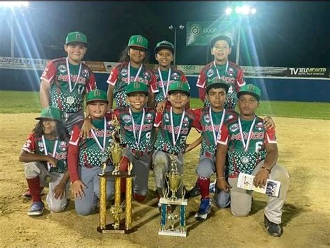 Ni O Ahomense Gana A Mejor Bateador Del Mundialito De Beisbol Moca En