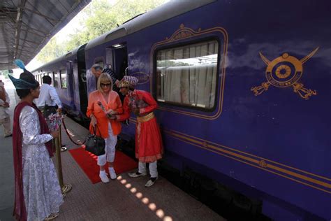 Deccan Odyssey Train, Deccan Odyssey Indian Luxury Trains