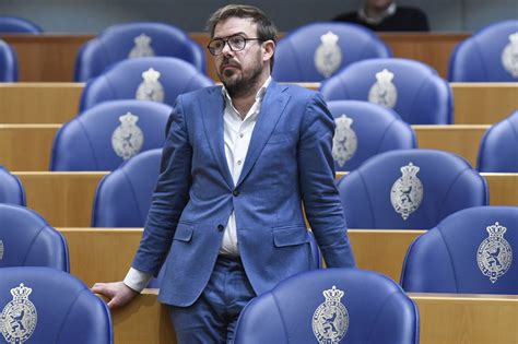 Pvda Diep Door Stof Voor Gijs Van Dijk Affaire ‘geen Meldingen